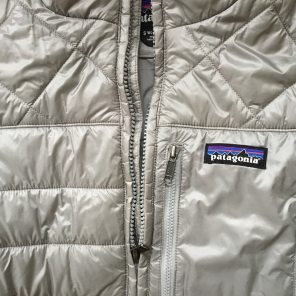 Women's Patagonia Mid-length Parka - Sliver - Size small - Picture 4 of 8